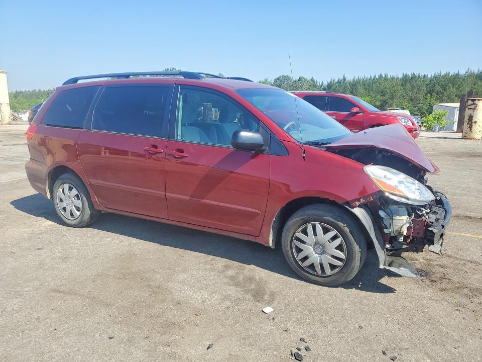 2010 Toyota Sienna le 7-passenger