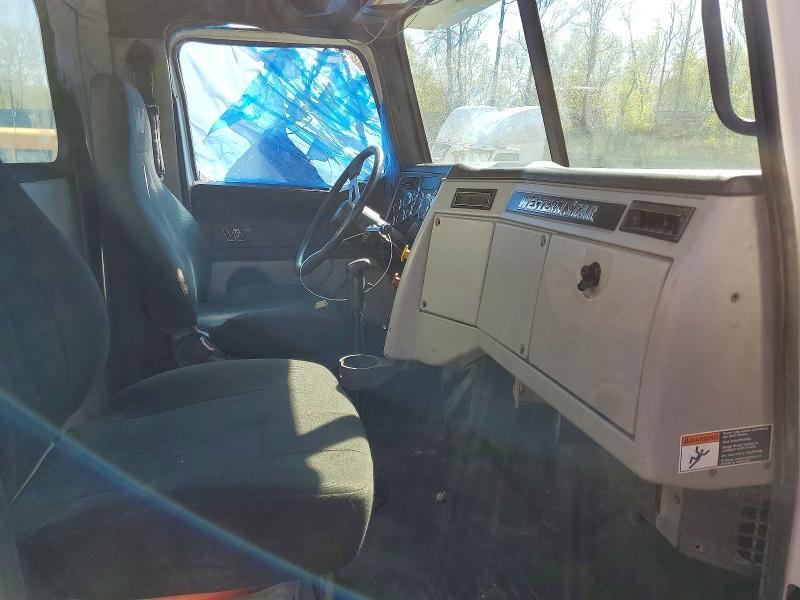 2018 Western Star Conventional 4900FA