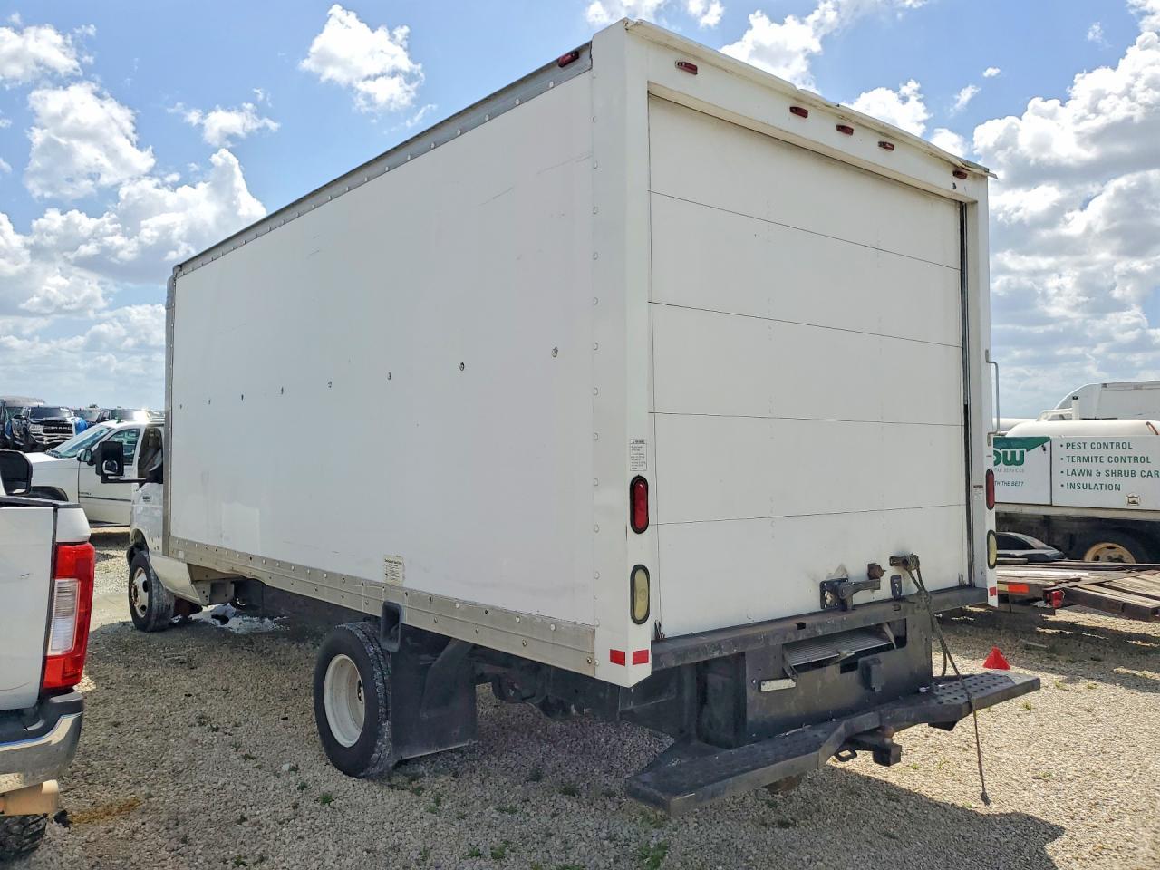 2006 Ford E350 BOX Truck