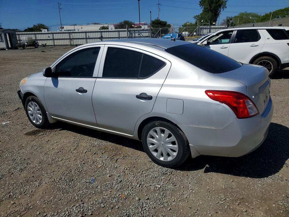 2013 Nissan Versa 1.6 s