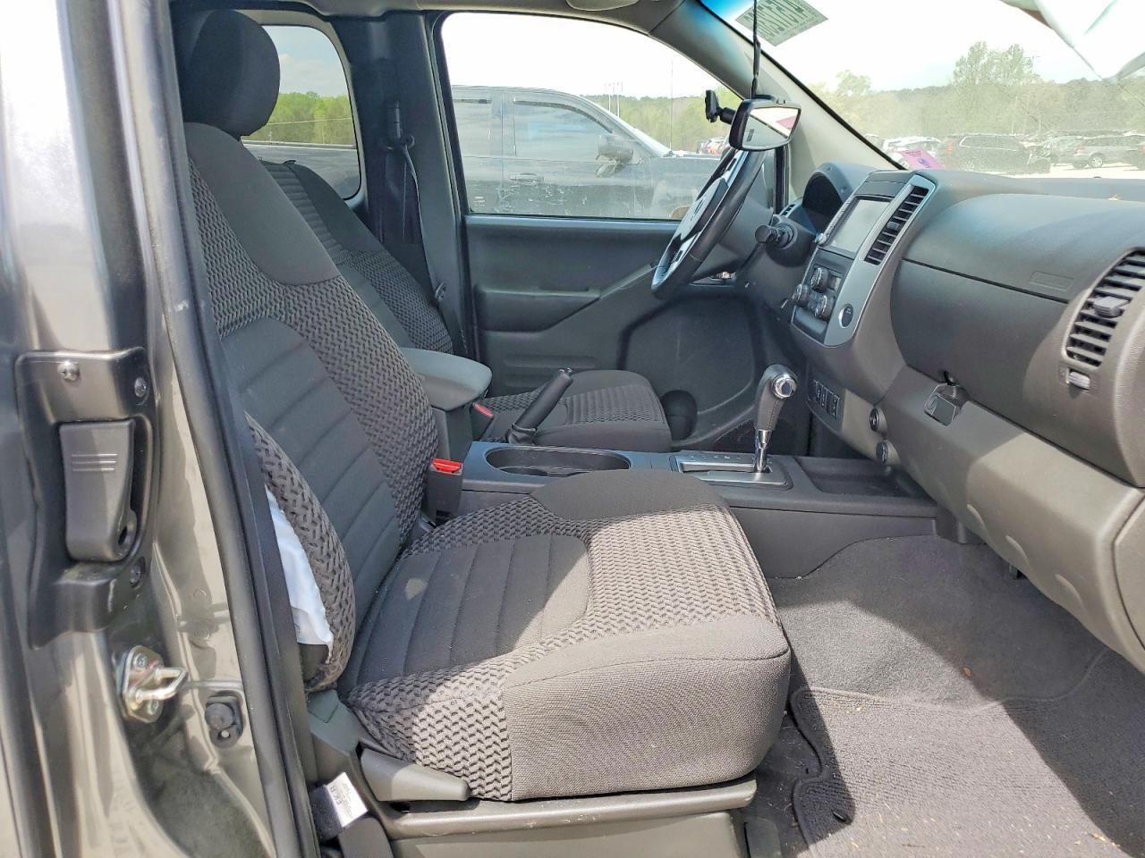 2019 Nissan Frontier SV V6