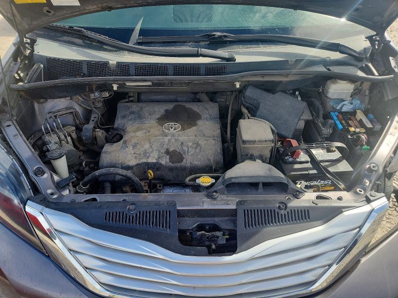 2011 Toyota Sienna Limited 7-passenger