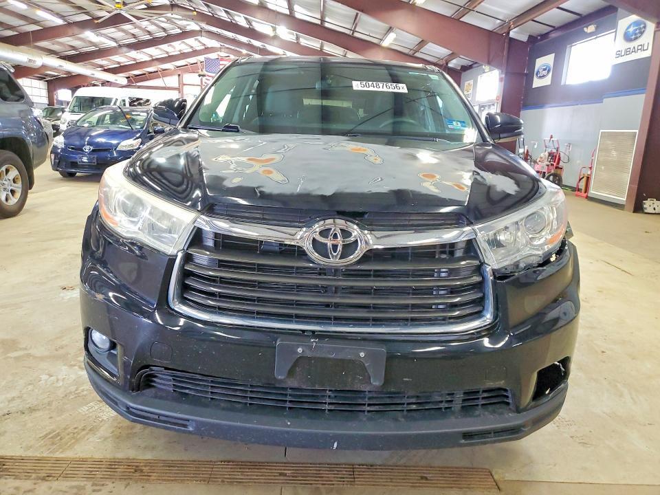 2014 Toyota Highlander le Plus