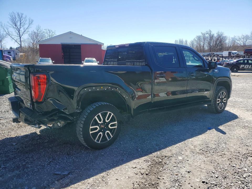 2022 GMC Sierra K1500 AT4