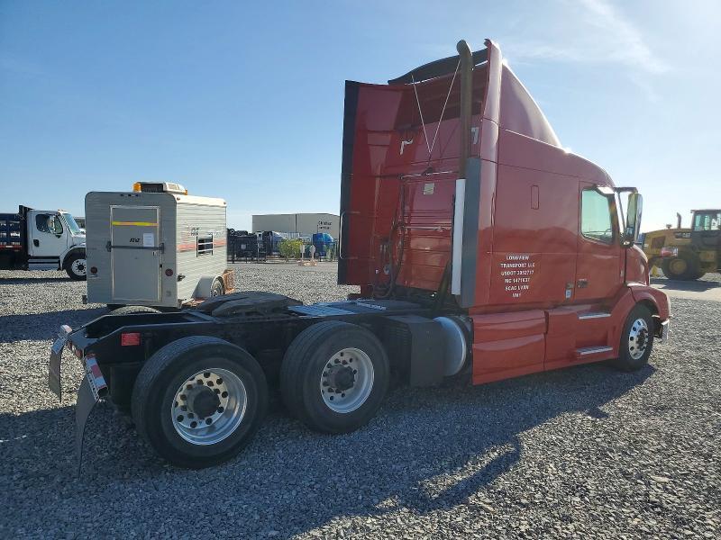 2015 Volv O vnl Semi Truck