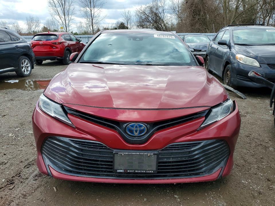 2019 Toyota Camry Hybrid le