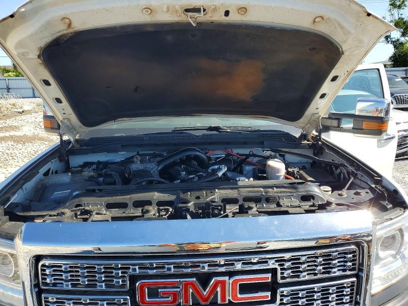 2016 GMC Sierra K2500 Denali