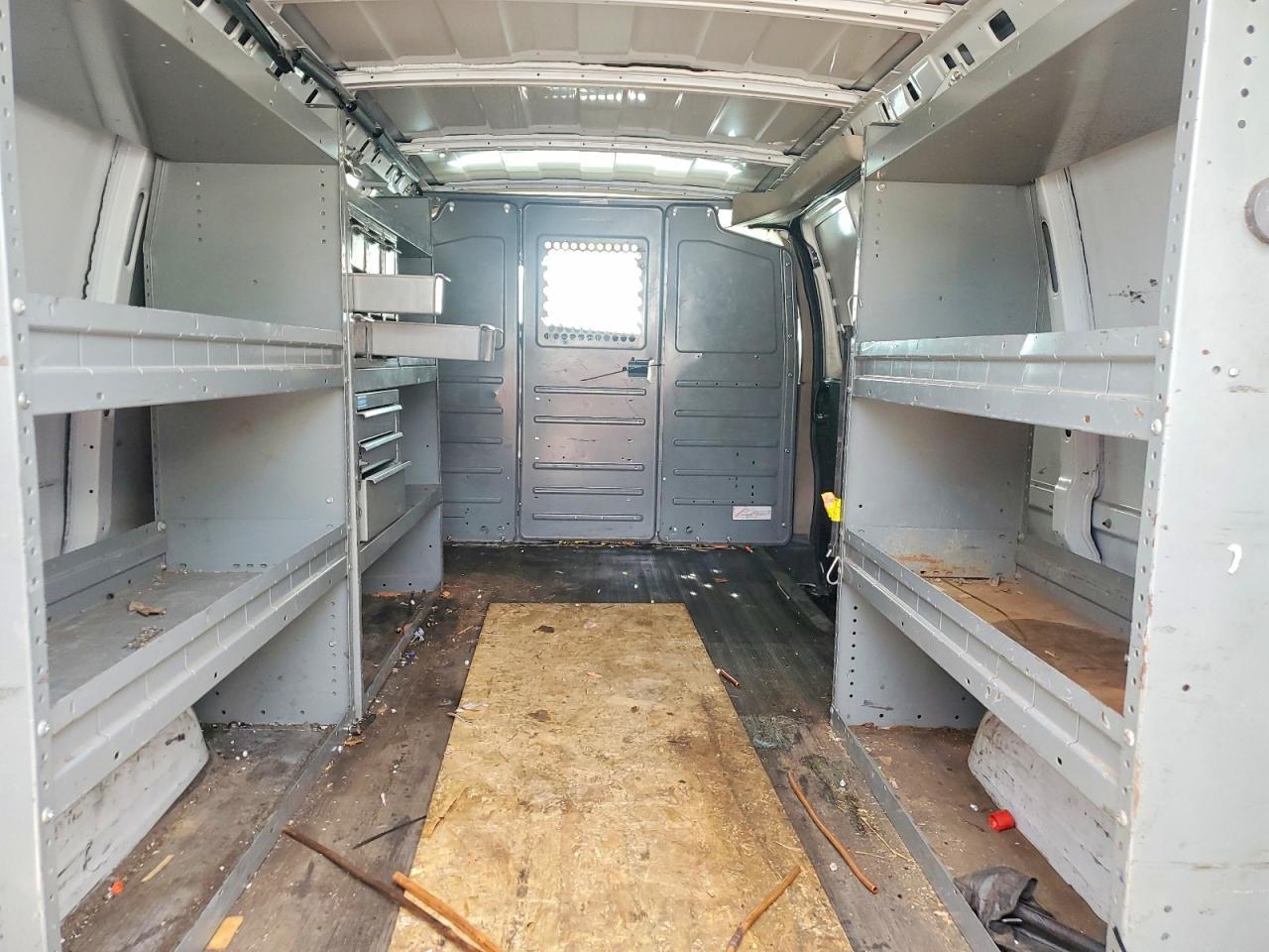 2013 Chev Rolet Express G2500 Utility / Service Van