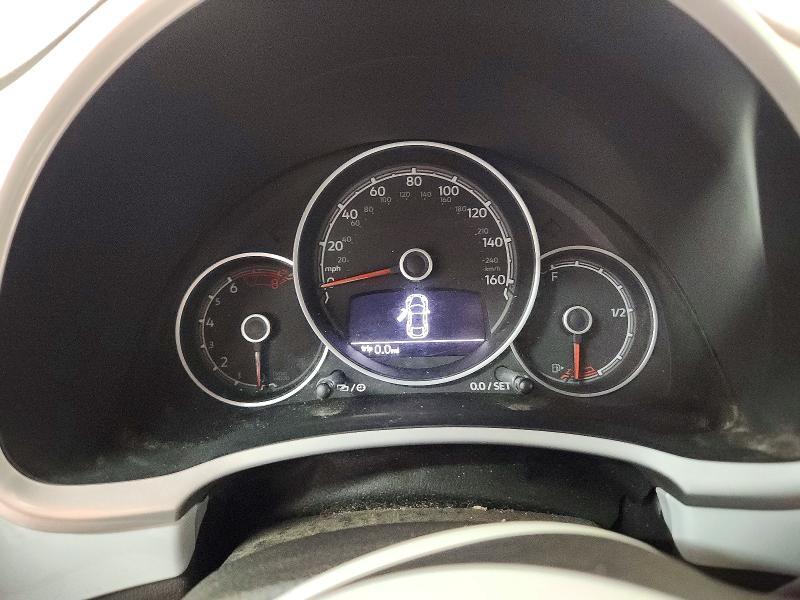2018 Volkswagen Beetle s