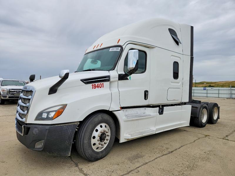 2019 Freightliner Cascadia 126 Semi Truck