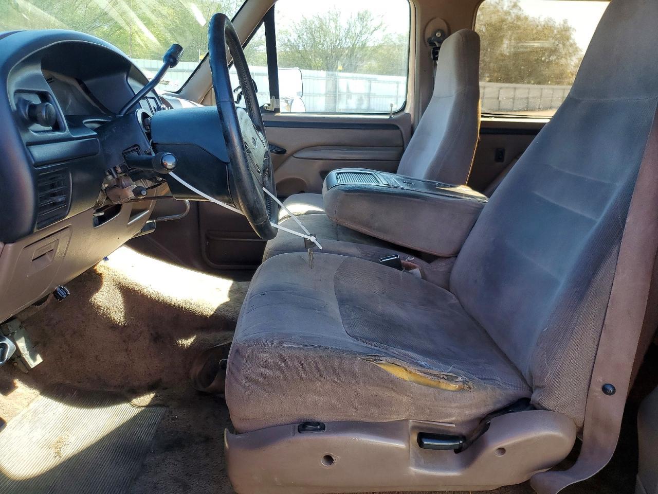 1997 Ford F350 Flatbed Truck