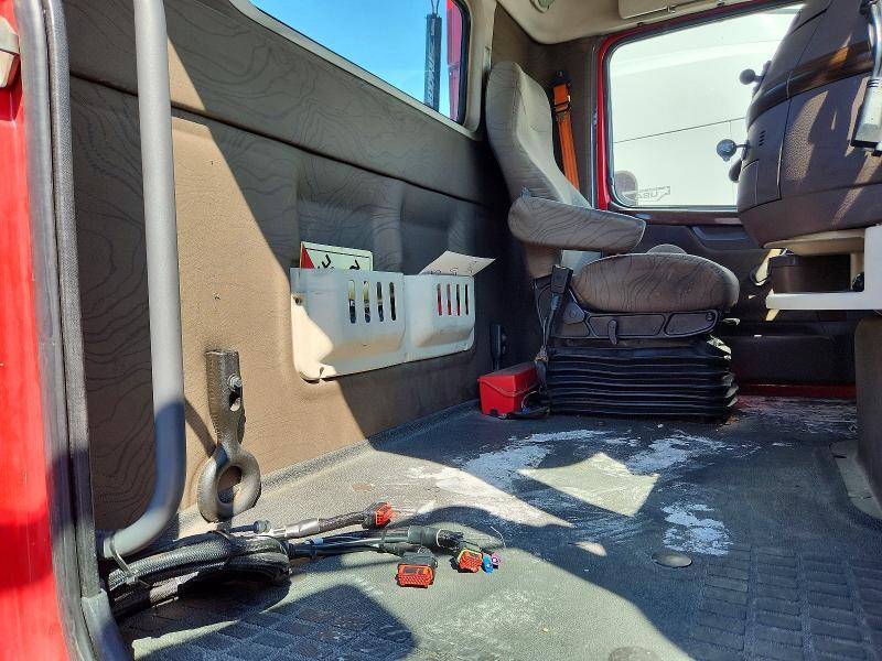 2017 Volvo VNL Semi Truck