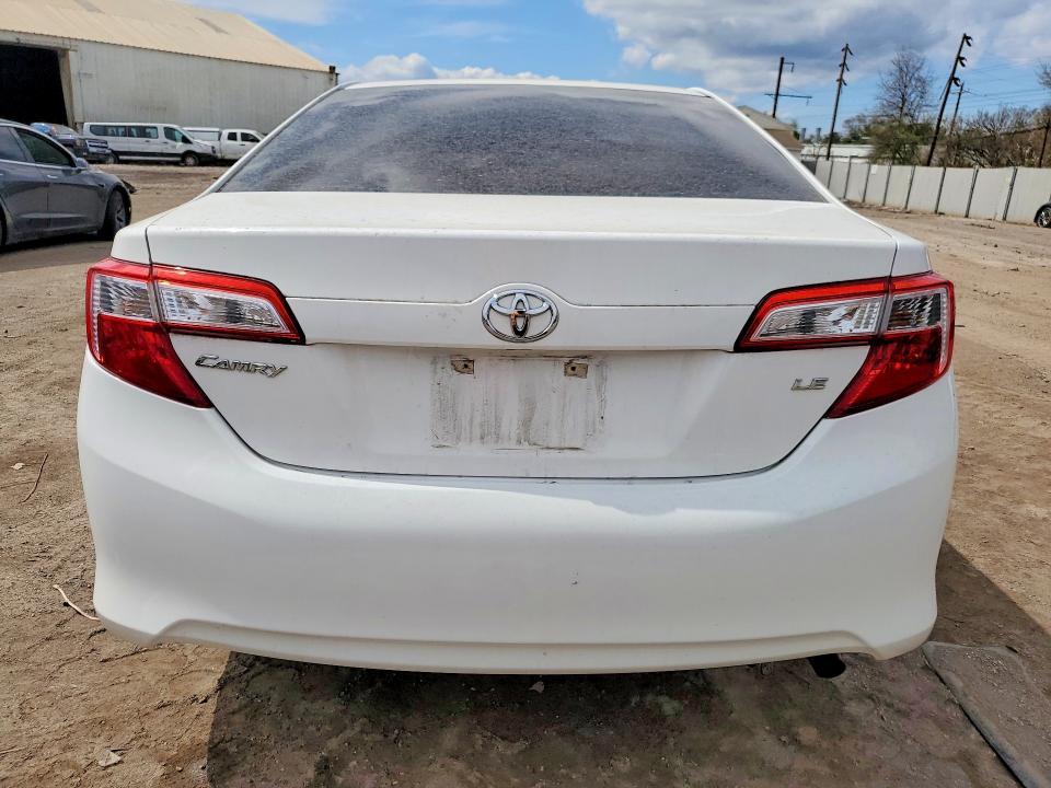 2012 Toyota Camry le