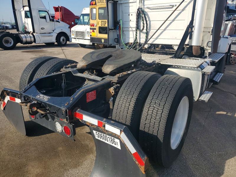 2017 Volvo VN VNL-Semi Truck