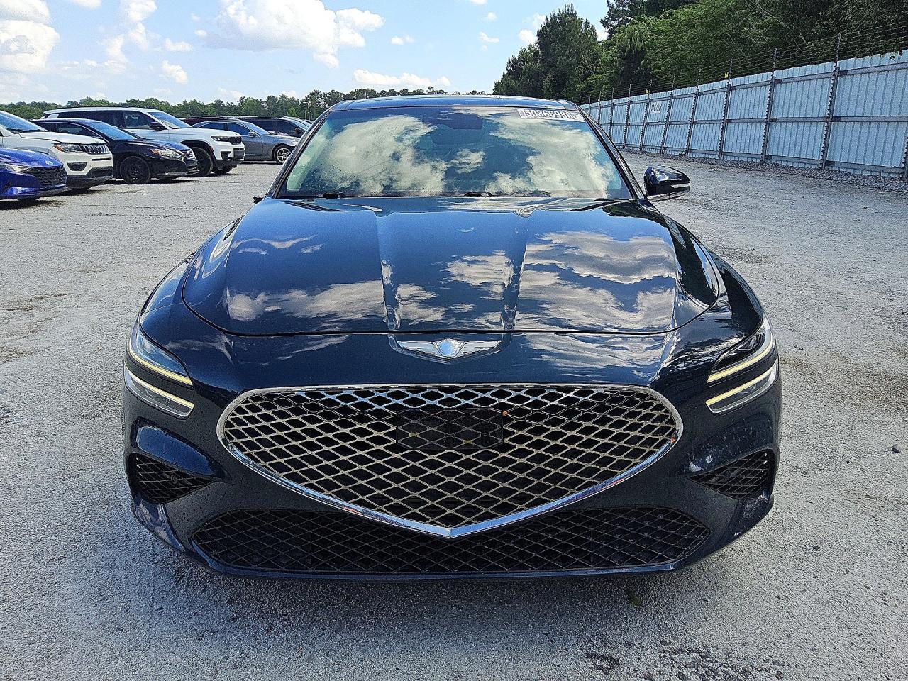 2022 Genesis G70 Base