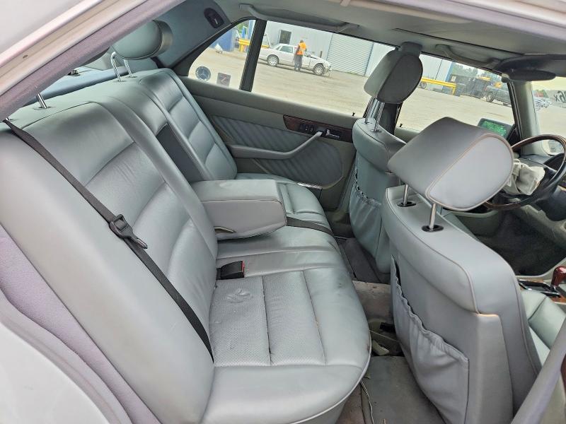 1991 Mercedes-Benz 560 sel