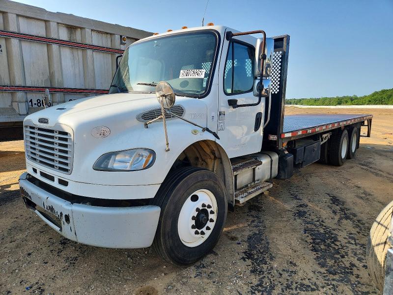 2016 Freigliner 2016 Freightliner Business Class M2 Flatbed Truck