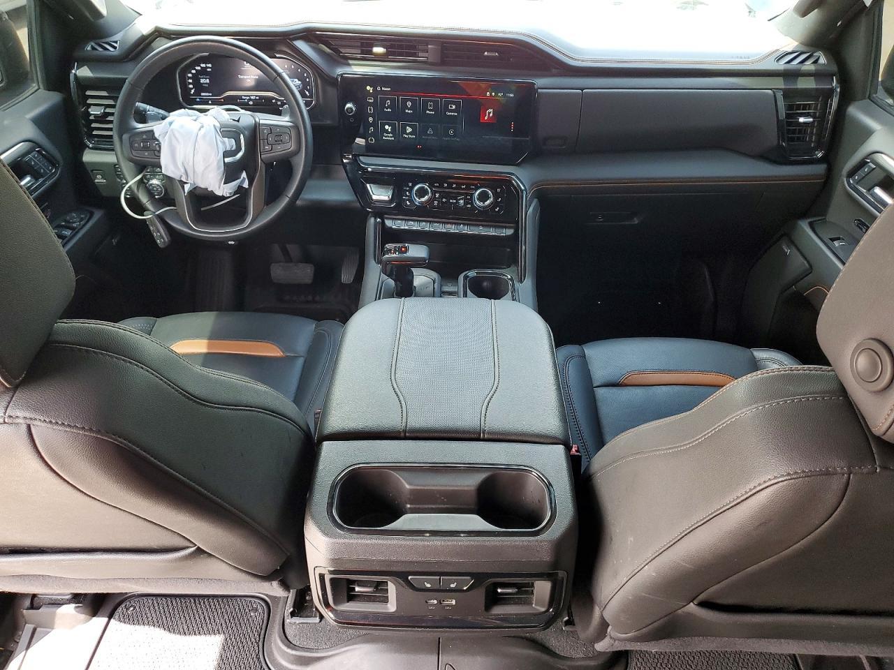 2024 GMC Sierra K1500 AT4