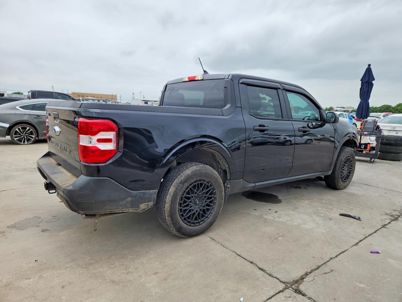 2023 Ford Maverick XL