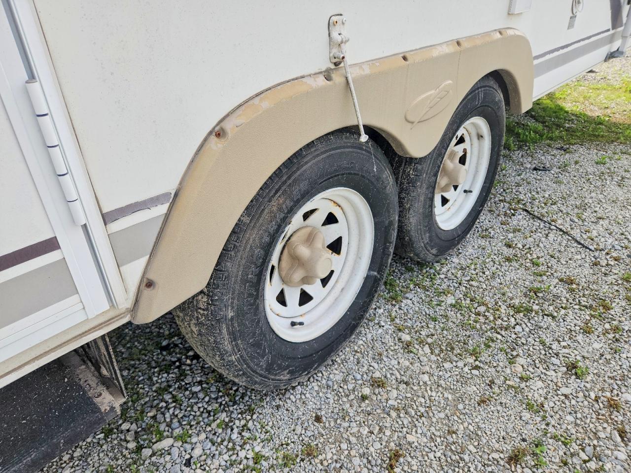 2005 Bantam 2005 R-VISION Trail Lite Camper