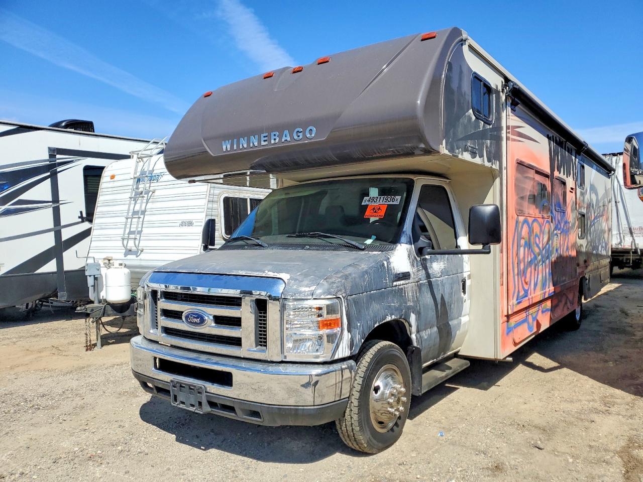 2018 Ford Econoline E450 Super Duty Cutaway Van