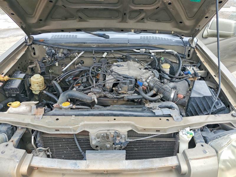 2001 Nissan Frontier XE