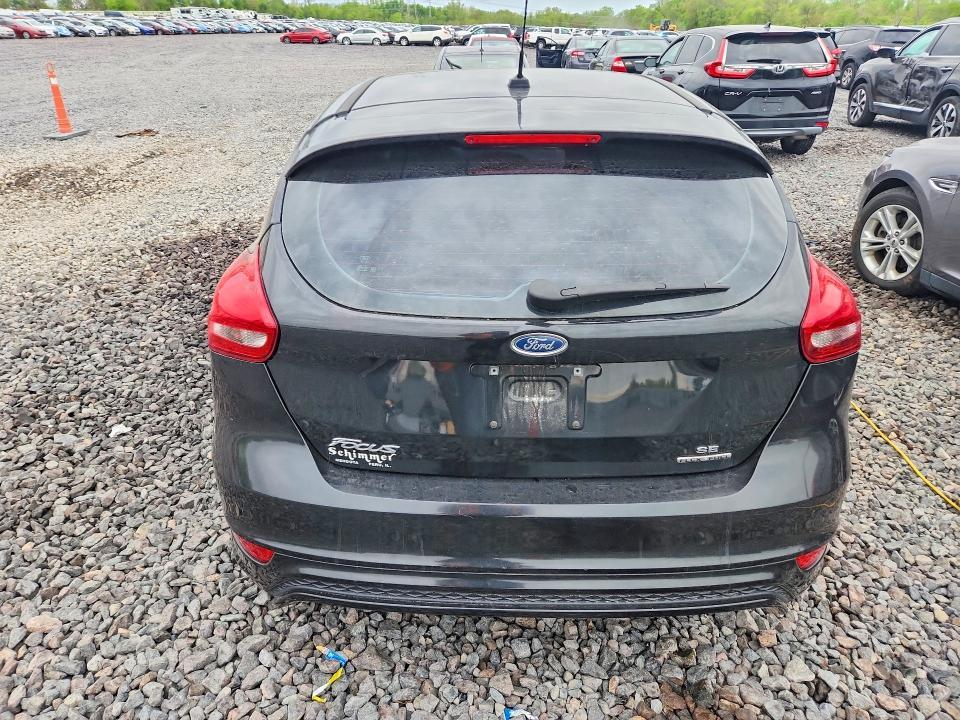 2015 Ford Focus s