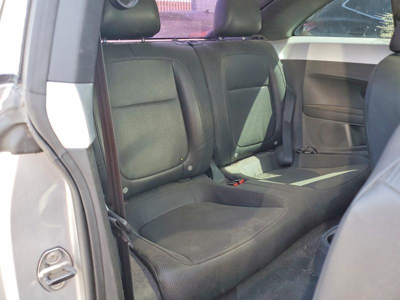 2013 Volkswagen Beetle