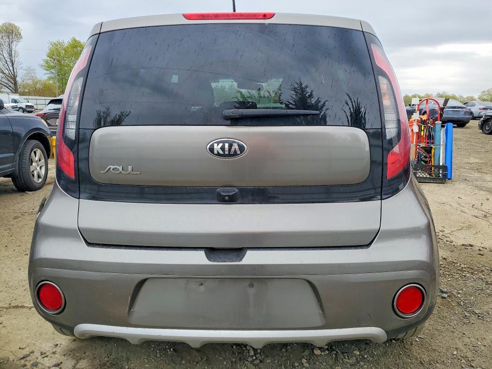 2017 KIA Soul +
