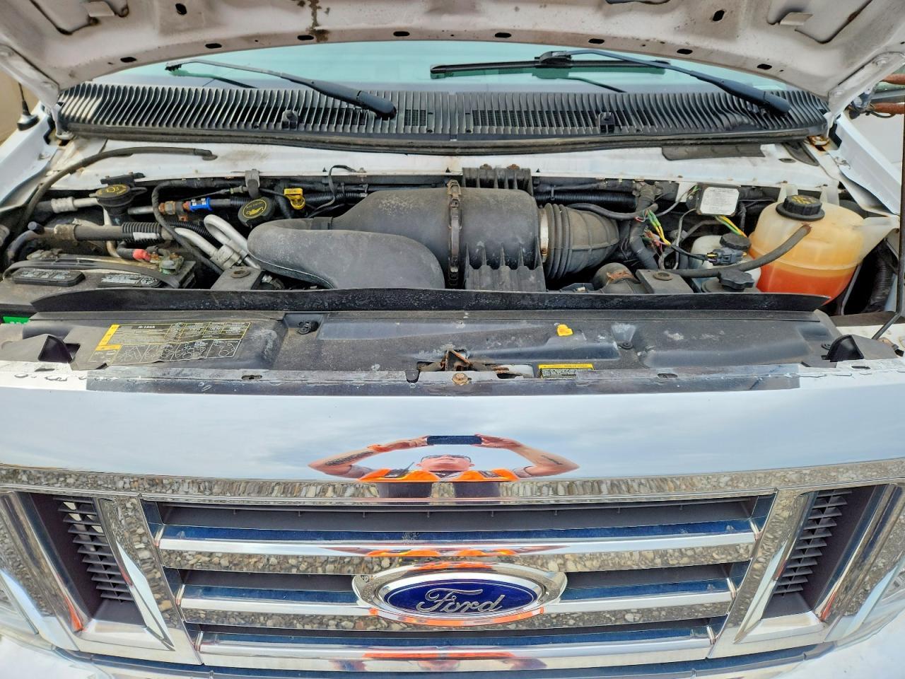 2017 Ford Econoline E450 Super Duty Cutaway Van