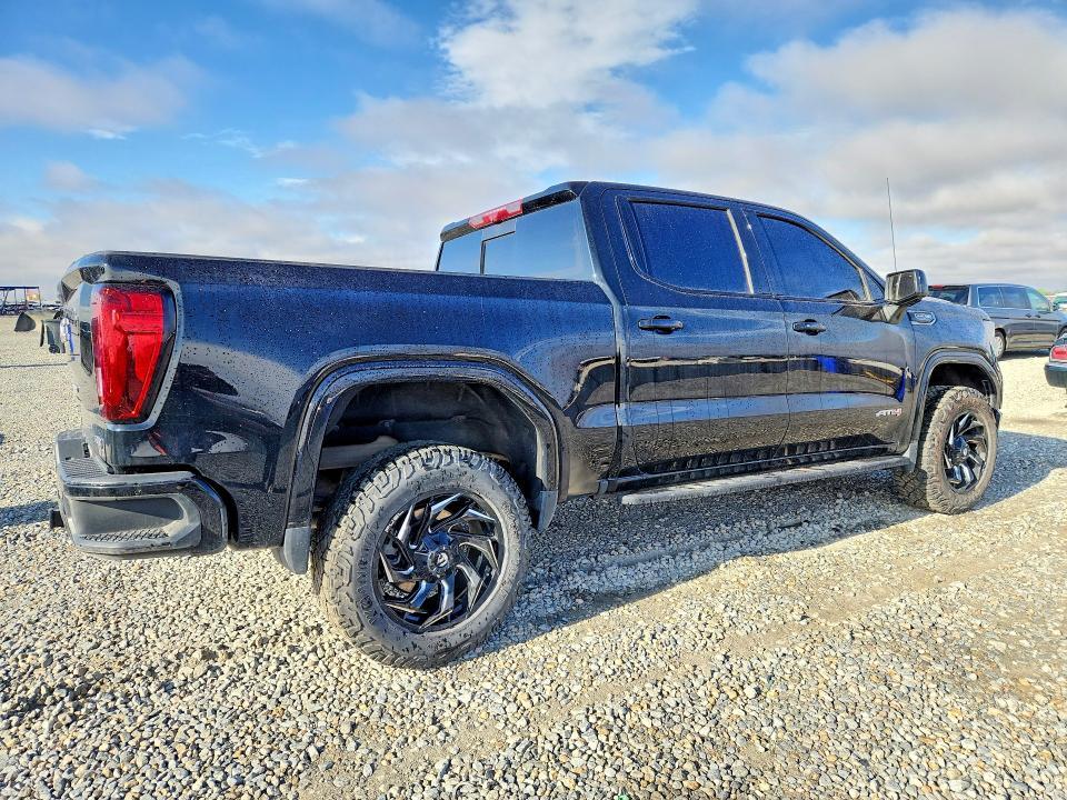 2024 GMC Sierra K1500 AT4