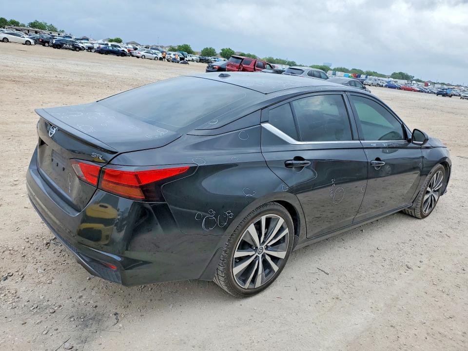 2019 Nissan Altima sr