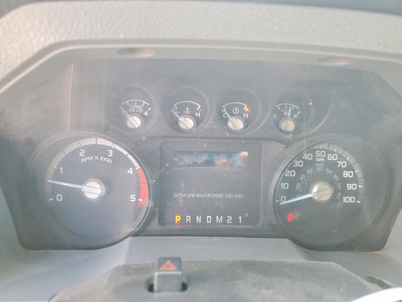 2016 Ford F550 Super Duty Flatbed Truck