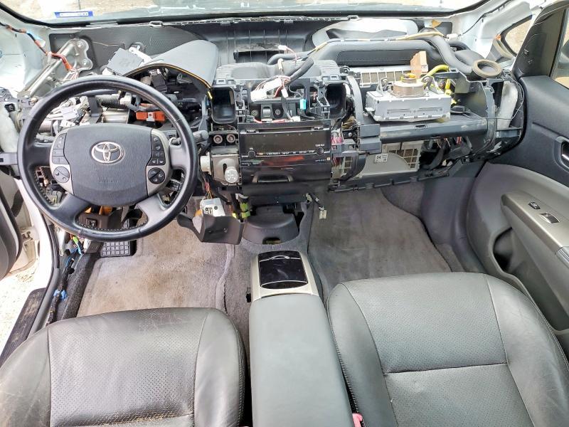 2009 Toyota Prius v 4D Hatchback