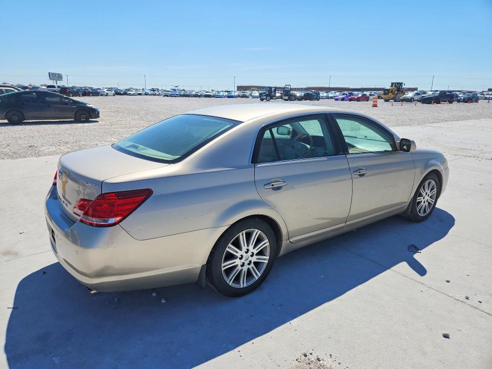 2005 Toyota Avalon Limited