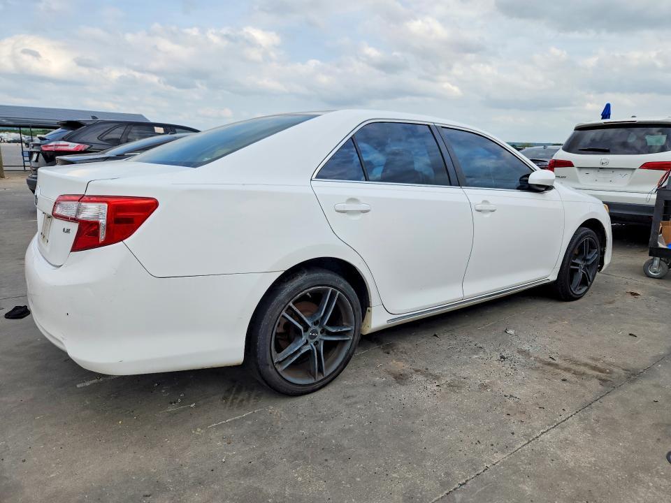 2012 Toyota Camry le