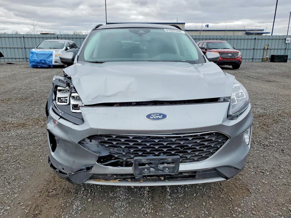 2021 Ford Escape Titanium