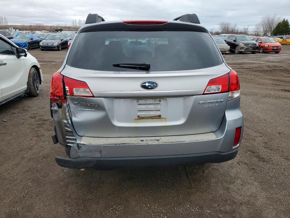 2010 Subaru Outback 2.5i Premium