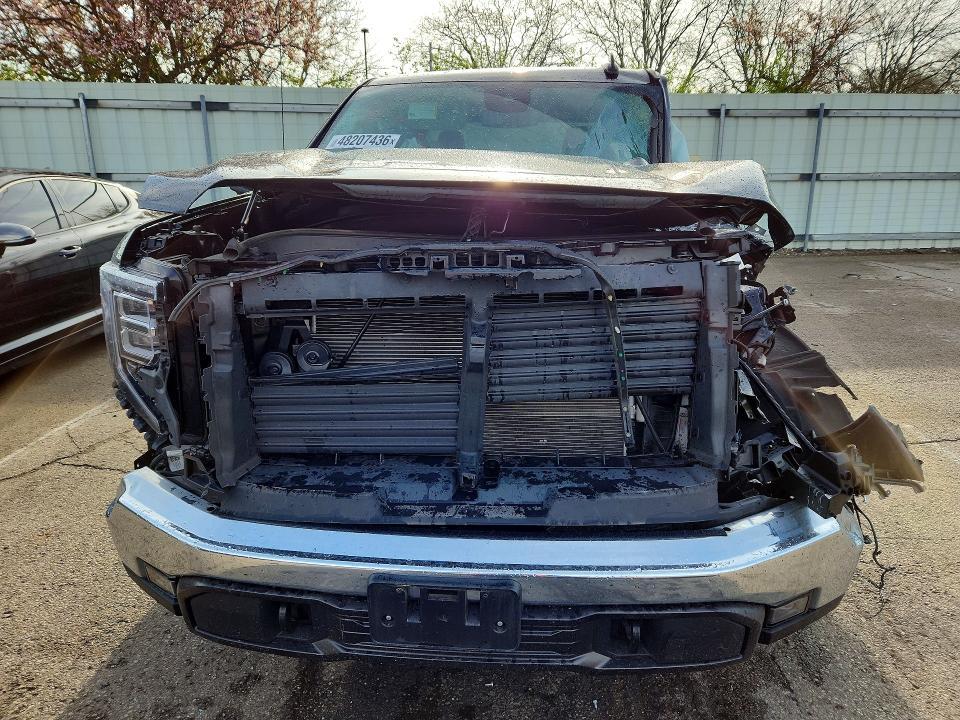 2025 GMC Sierra K1500 SLT