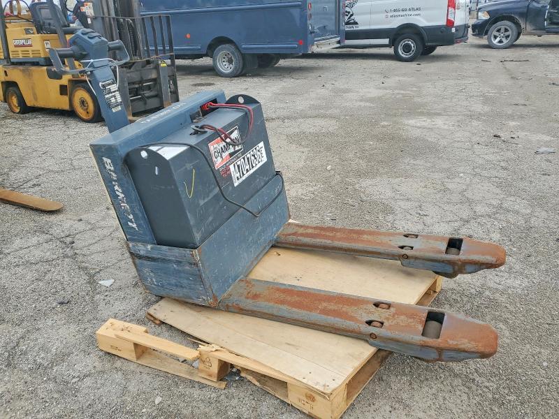 1998 Barrett Pallet Jack