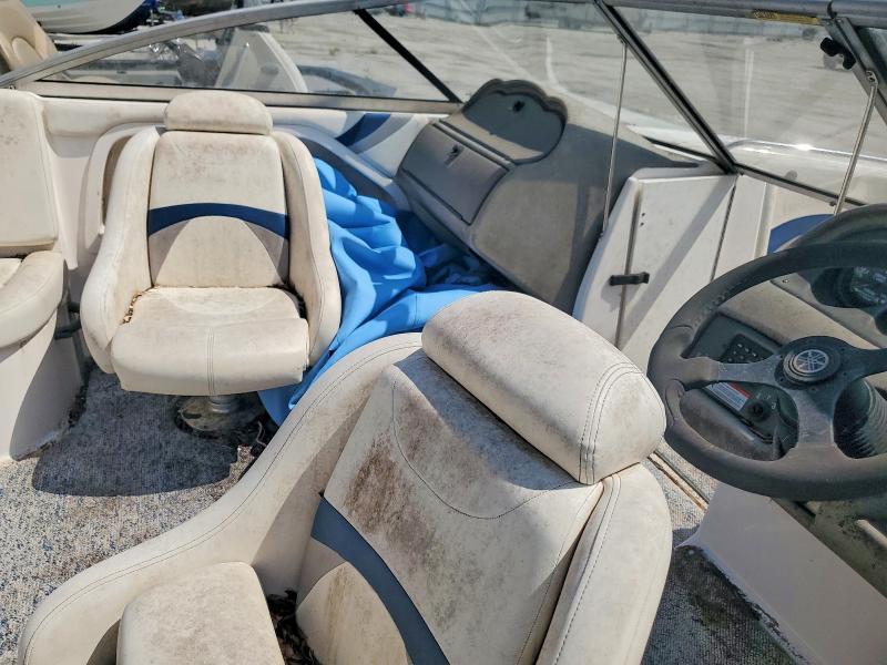 2004 Yama Boat