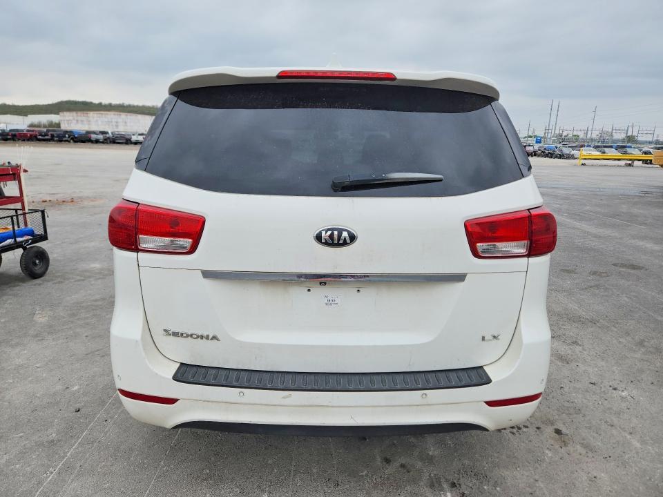 2016 KIA Sedona lx