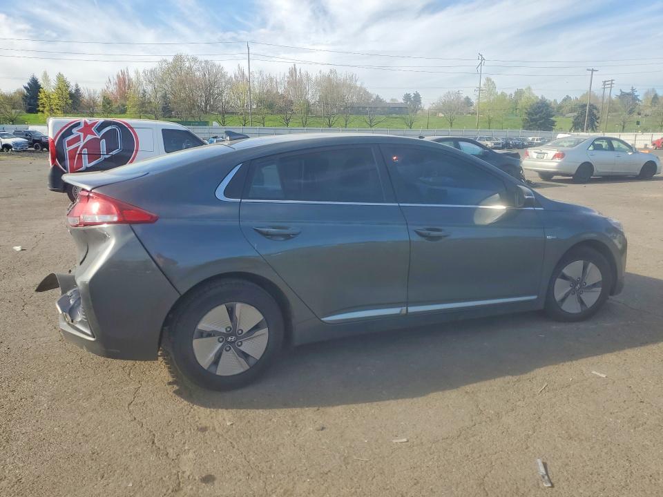 2020 Hyundai Ioniq Hybrid se