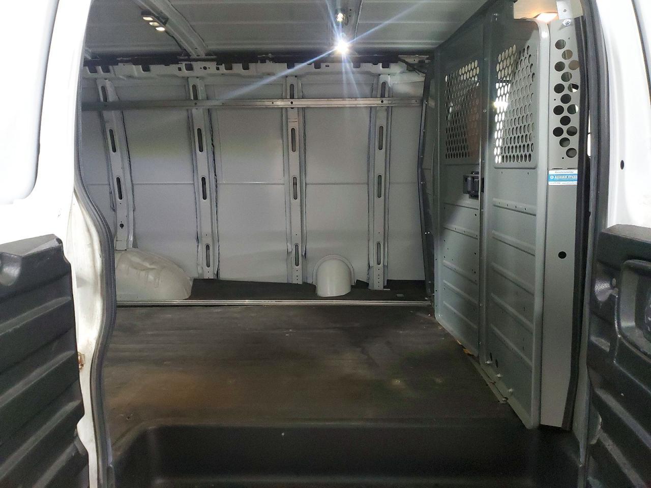 2018 Chev Express 2500