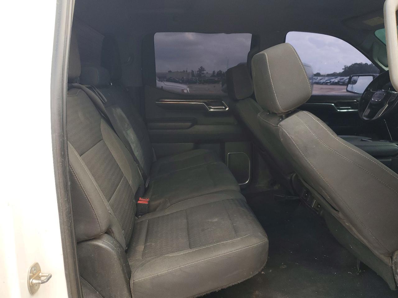 2022 GMC Sierra K1500 SLE