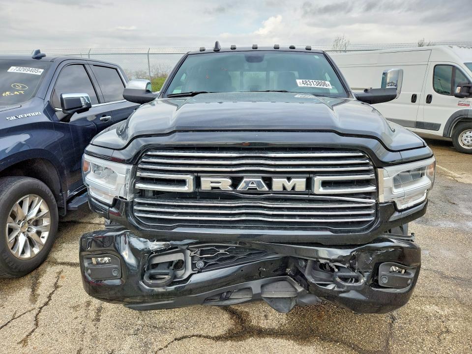 2022 Dodge 3500 Laramie