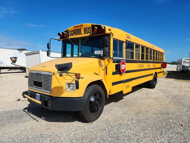 2002 Freightliner Chassis FS65