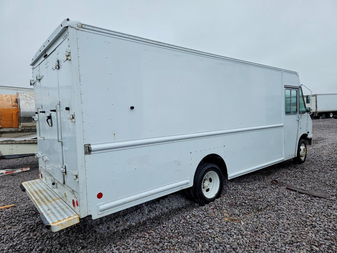 2015 Ford F59 Delivery Truck