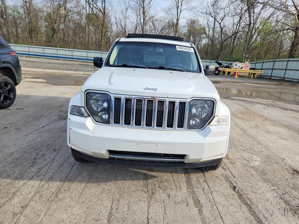 2012 Jeep Liberty jet