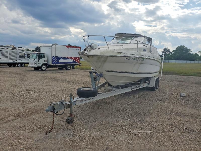 1999 Sea Ray 240 Sundancer-Boat